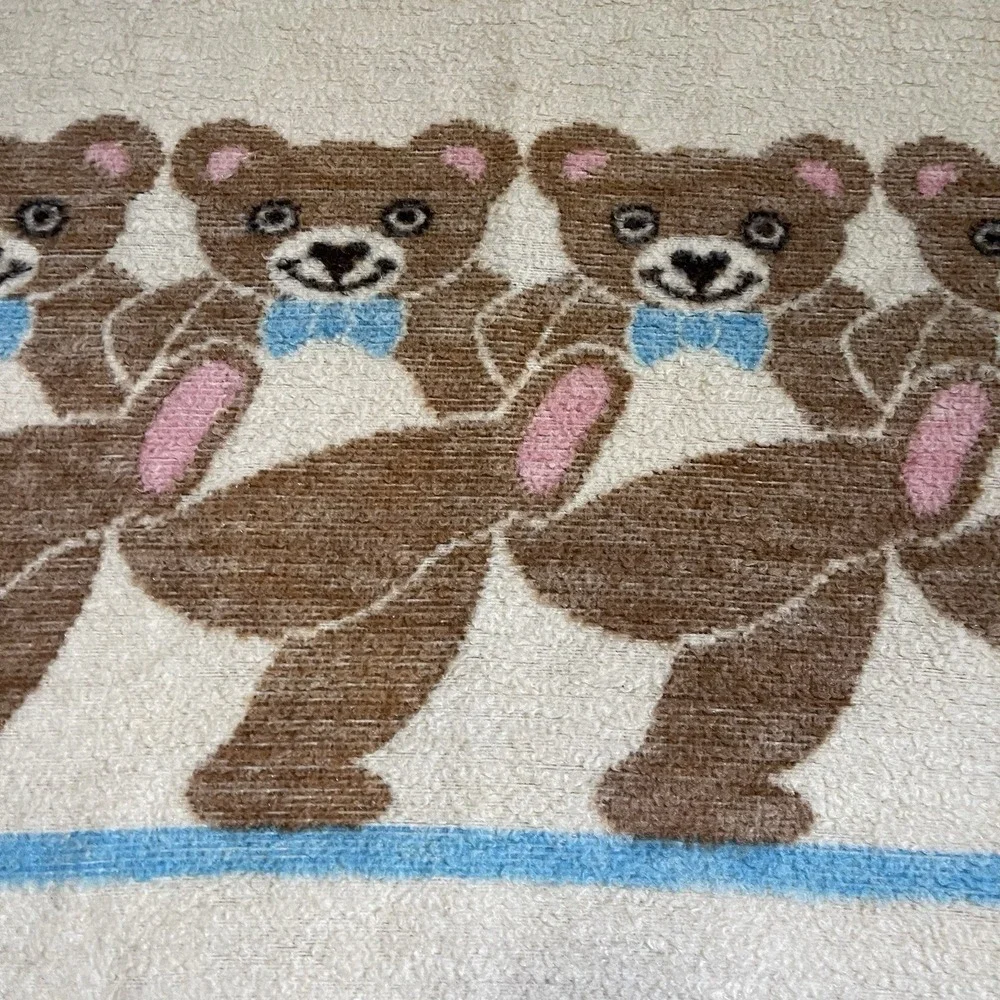 Vintage Biederlack Dancing Teddy Bear Acrylic Blanket Cottage Grandma USA 55x69